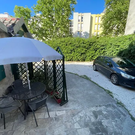 Apartmán Jugo I Bura *