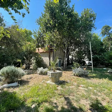 Jugo I Bura Apartmán *