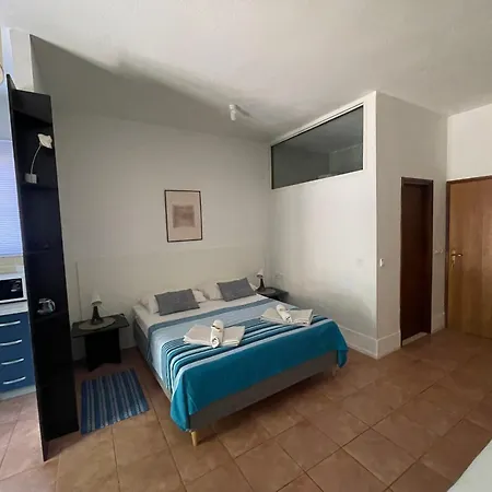 Jugo I Bura Apartmán *